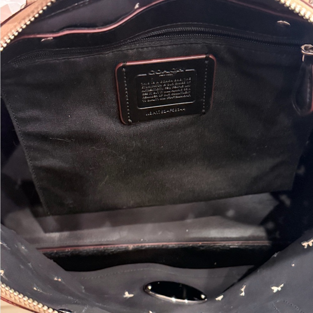 COACH SIERRA SATCHEL IN PERFORATED CROSSGRAIN LEATHER - Picture 9 of 11